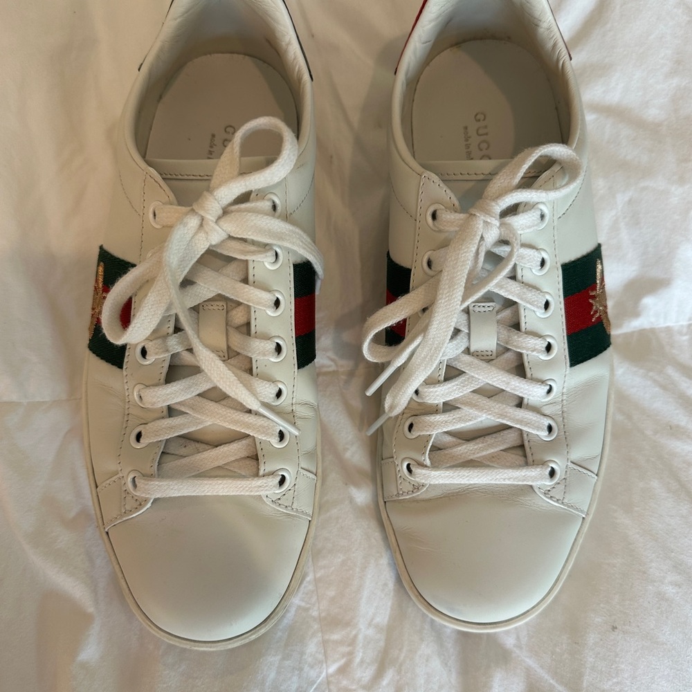 Gucci White Leather Men's Sneakers with Red and Green Accent - Picture 5 of 10